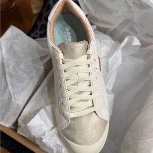 Dr. Scholl's Women's White and Gold Sneakers